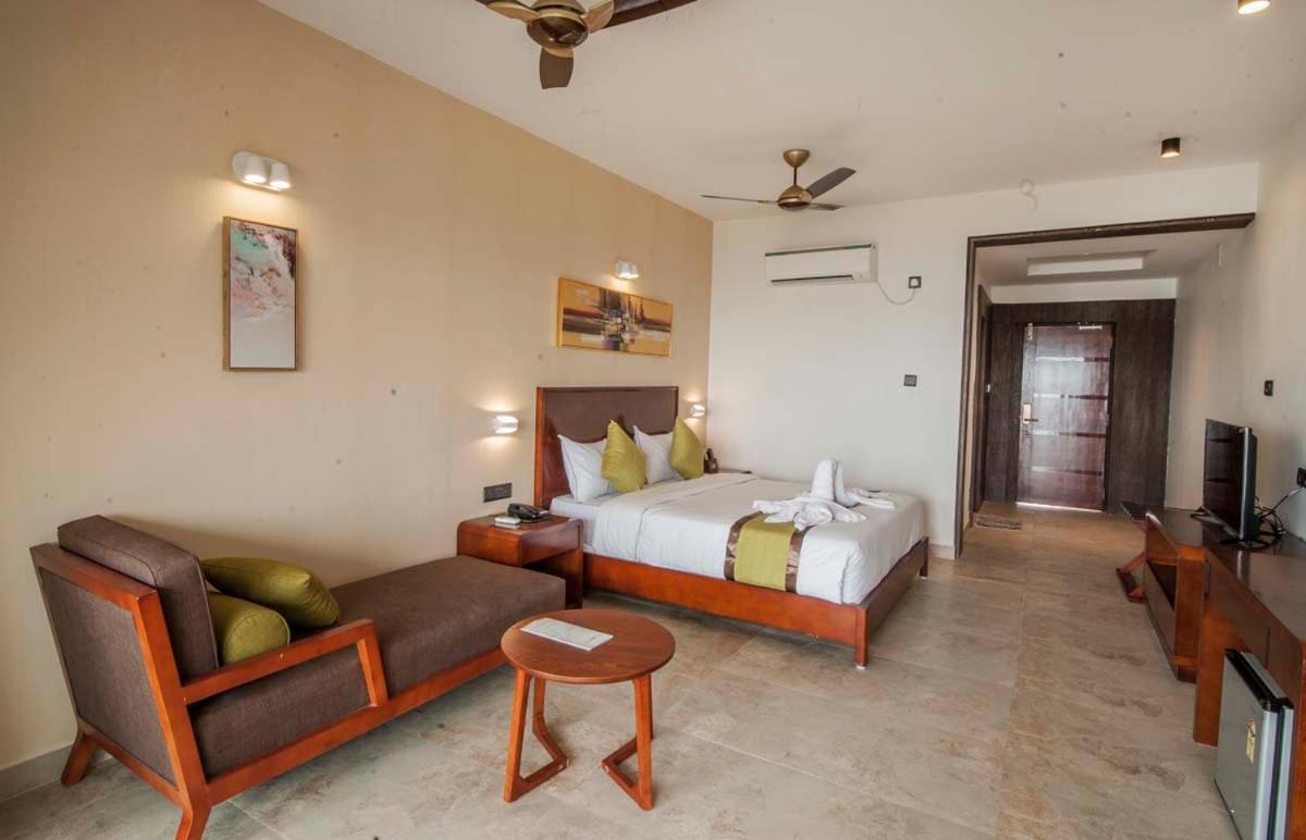 Hotel Sonar Bangla Taki Hasnabad ภายนอก รูปภาพ