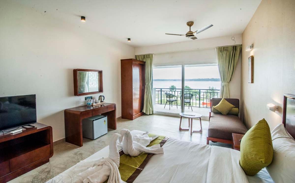Hotel Sonar Bangla Taki Hasnabad ภายนอก รูปภาพ